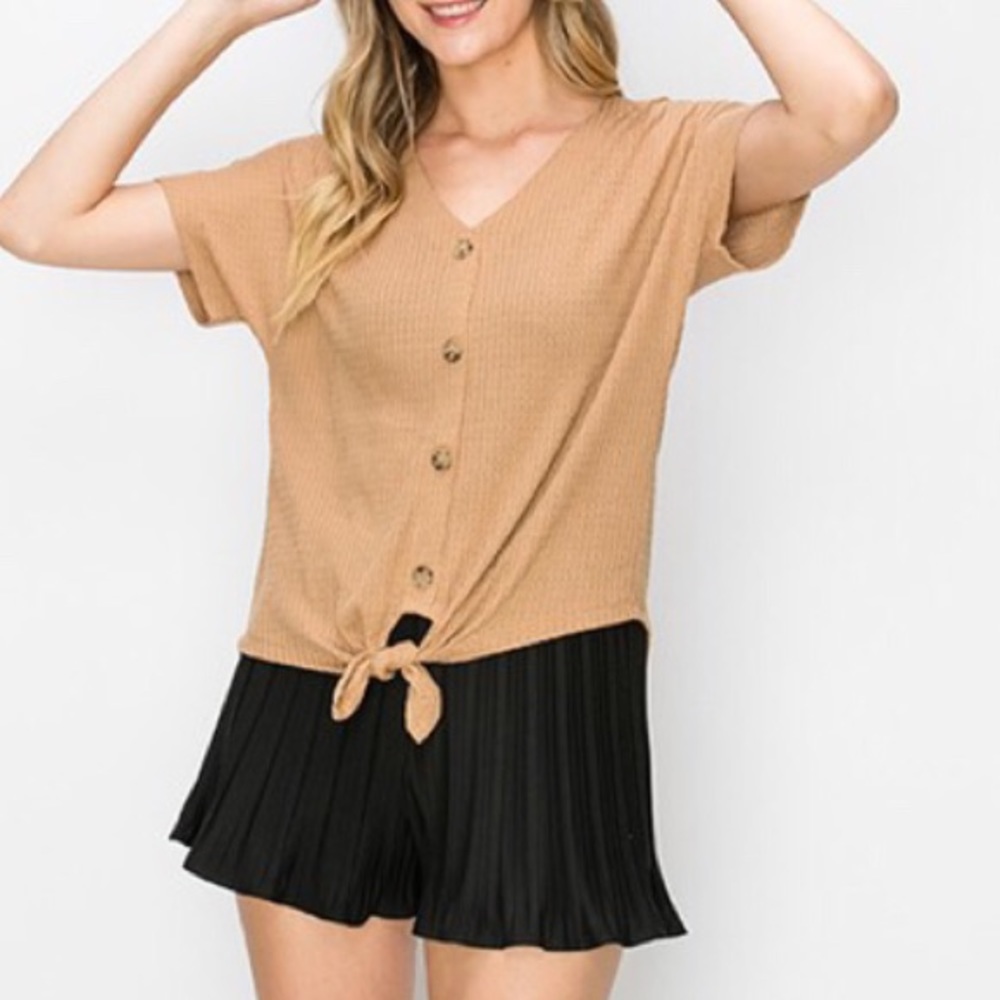 NWT Waffle Sand Button Down Top Vneck